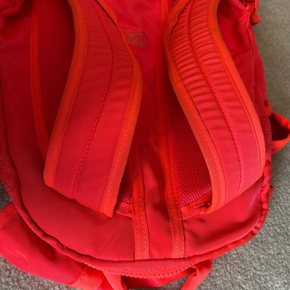 Super Rare Neon Red Nike Net Prophet Backpack - Picture 4 of 6